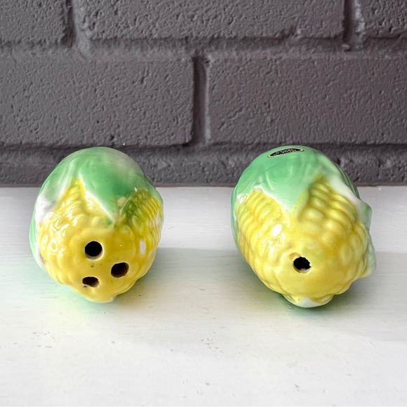 1960s VINTAGE Corn on the Cob Salt & Pepper Shaker Set Pair Husk - Picture 5 of 6